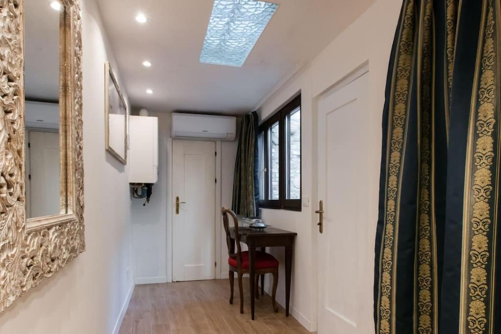Ca'mariagrazia Flat In With Private Patio Venecia